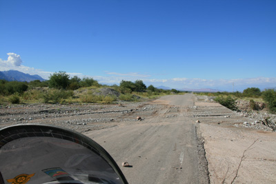 085 Drainage dips on Ruta 40 full of loose gravel and debris  IMG_8394.jpg